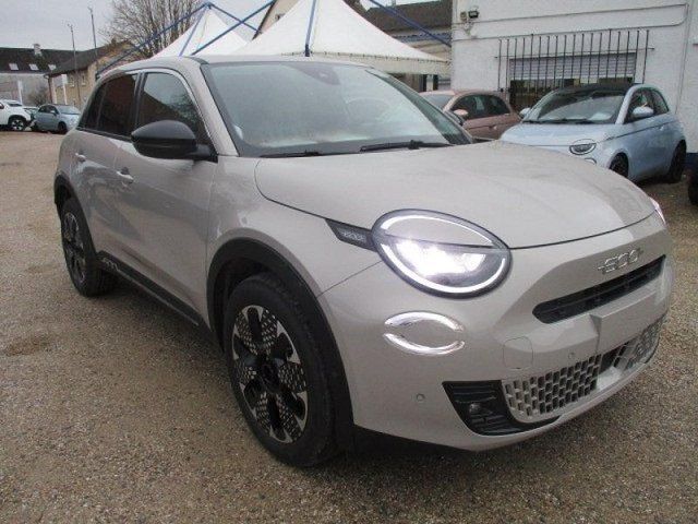 Beige Neu 2024 Fiat 600E La Prima SUV | 32.970 € (Superpreis) - Bild 1/4