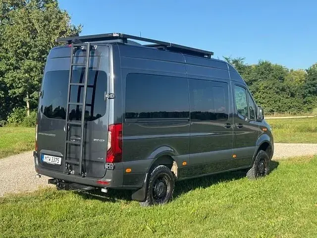 Gebraucht Mercedes Sprinter 190 PS (139 kW) 2021 Grau Van