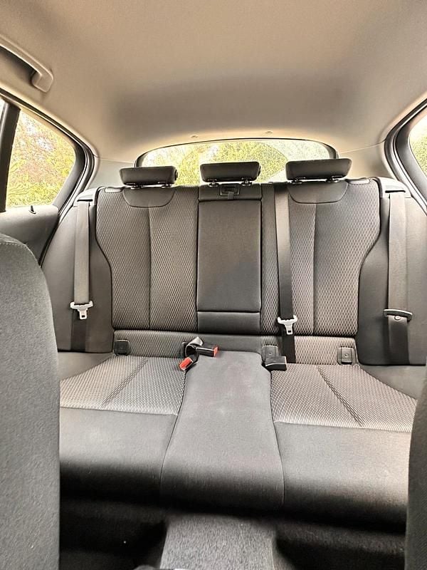 Second-hand BMW 118 150 CP (110 kW) 2017 Negru Hatchback