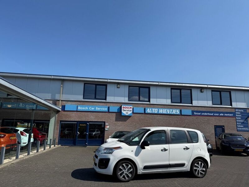 Weiß Gebraucht 2016 Citroën C3 Picasso Tendance Van / Kleinbus | 3.950 € (Fairer Preis) - Bild 1/4