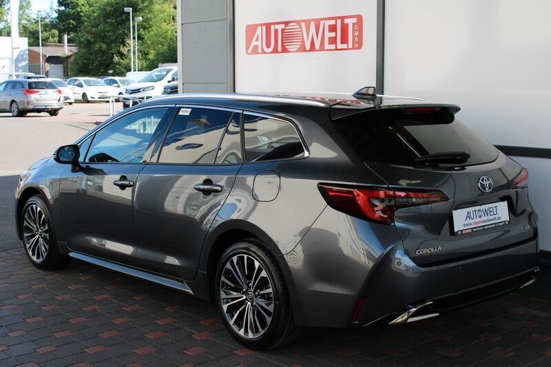 Neu Toyota Corolla 196 PS (144 kW) 2025 Grau Kombi