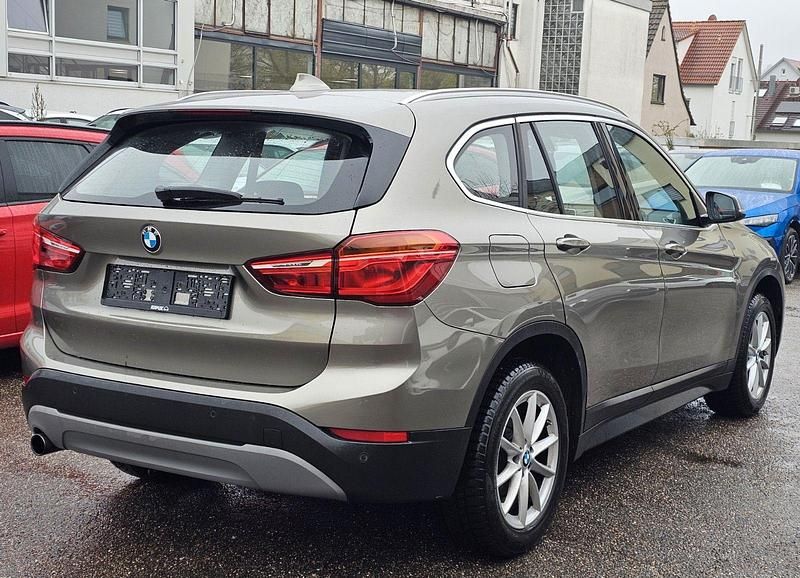 Gebraucht BMW X1 Advantage 136 PS (100 kW) 2016 Grau SUV