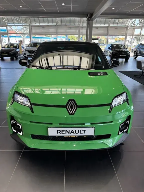 Gebraucht Renault 5 E-Tech Techno 110 kW (150 PS) 2025 Grün Limousine