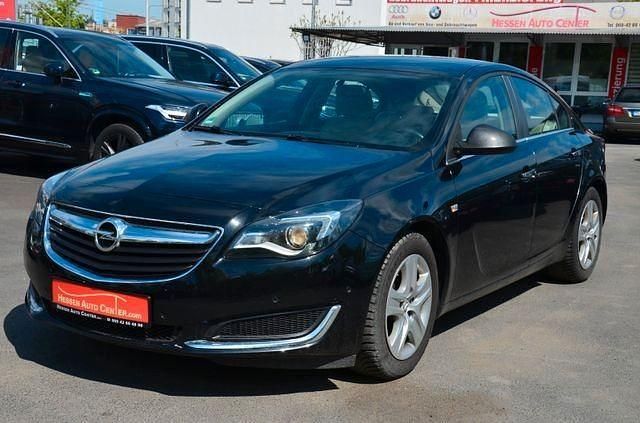 Black meet kettle Gebraucht 2016 Opel Insignia Limousine | 9.900 € (Fairer Preis) - Bild 1/4