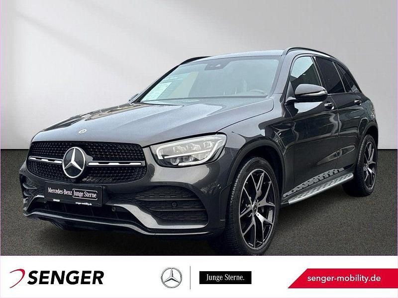 Grau Gebraucht 2022 Mercedes GLC220 AMG line SUV | 34.489 € (Guter Preis) - Bild 1/4