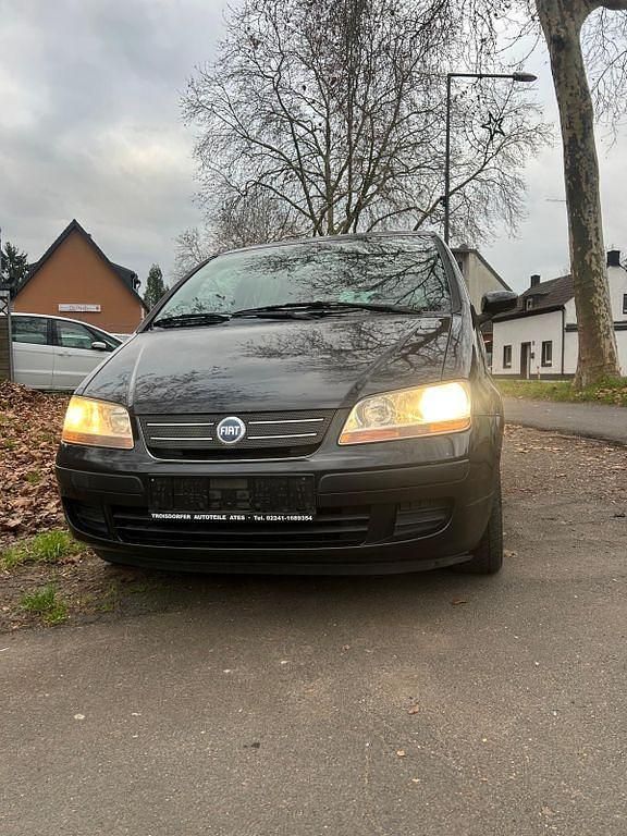 Gebraucht Fiat Idea 95 PS (69 kW) 2004 Schwarz Van / Kleinbus