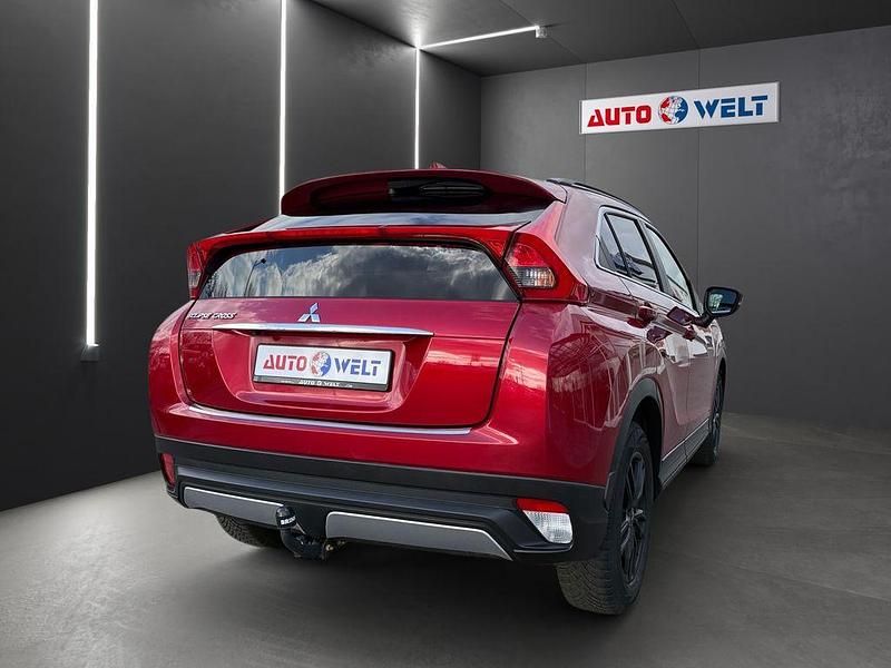 Gebraucht Mitsubishi Eclipse Cross Basis 163 PS (119 kW) 2020 Rot SUV