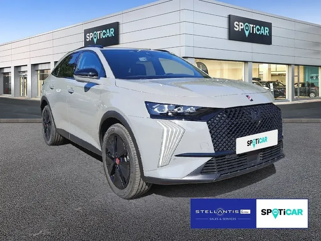 Gebraucht DS Automobiles DS7 Crossback Performance 131 PS (96 kW) 2024 Grau SUV