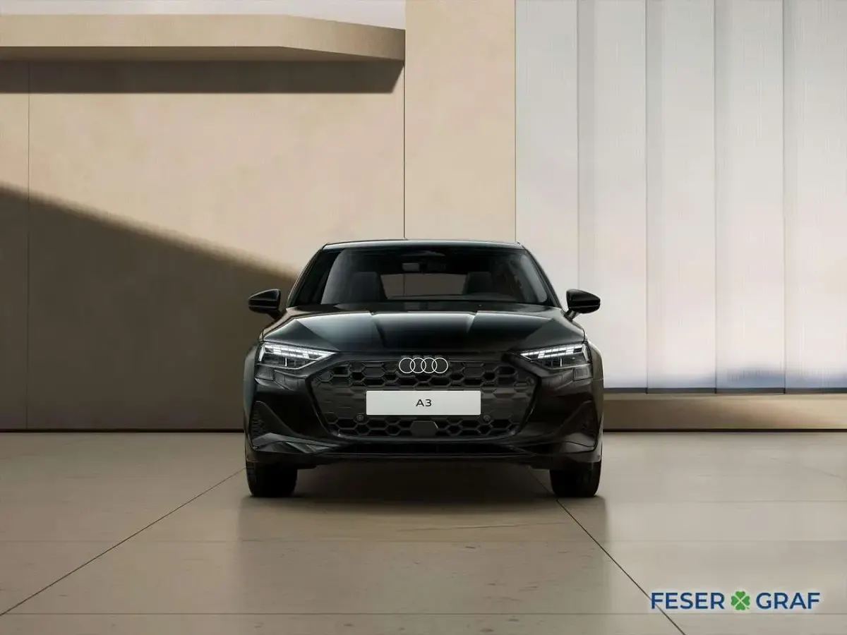 Neu Audi A3 Sport 150 PS (110 kW) 2026 Schwarz Limousine