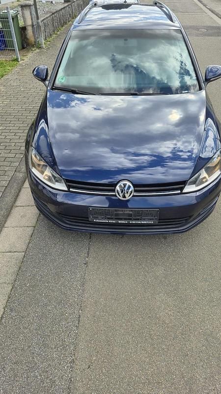 Gebraucht VW Golf VII 110 PS (80 kW) 2015 Blau Kombi