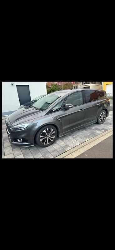 Second-hand Ford S-MAX S 190 CP (139 kW) 2019 Gri Monovolum