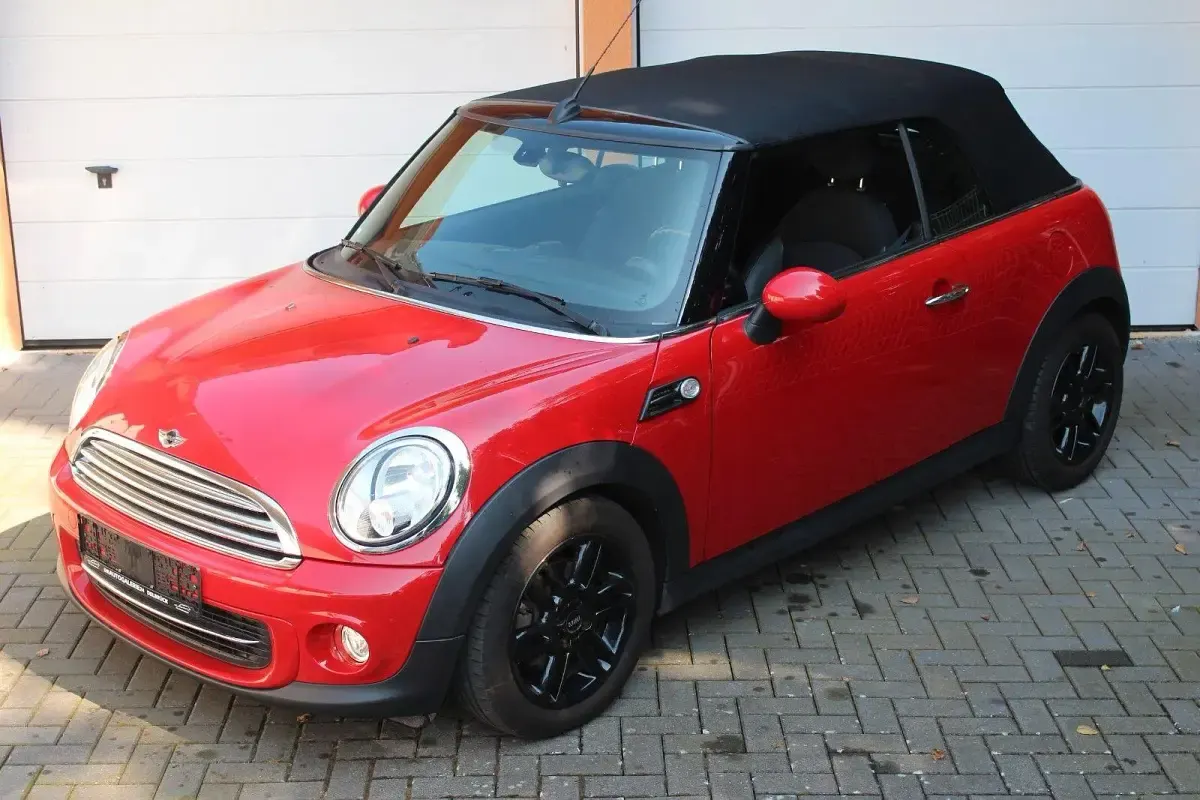 Gebraucht Mini Cooper Cabriolet 122 PS (89 kW) 2014 Rot Cabrio