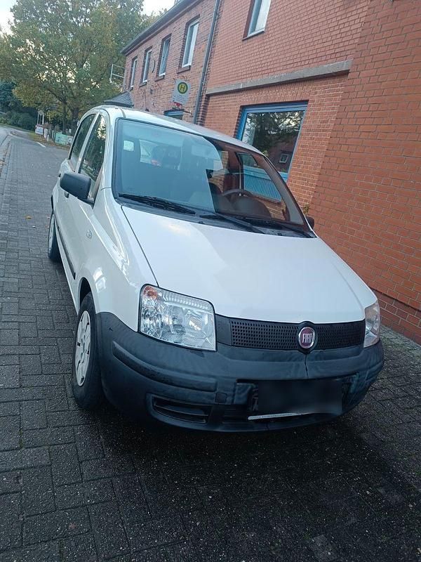 Weiß Gebraucht 2006 Fiat Panda Kleinwagen | 990 € (Guter Preis) - Bild 1/4