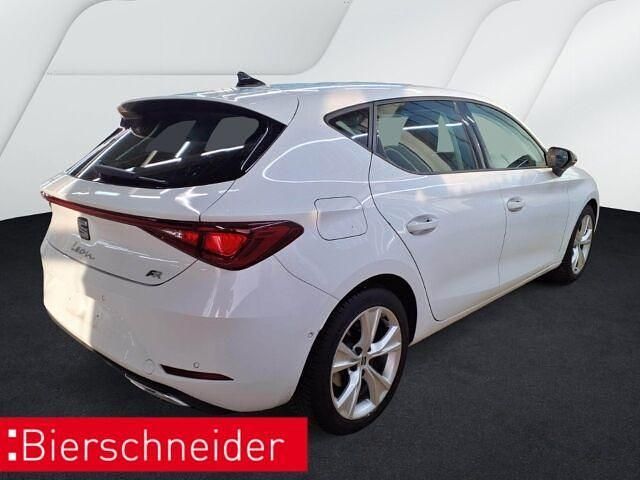 Gebraucht Seat Leon FR 150 PS (110 kW) 2024 Weiss Limousine