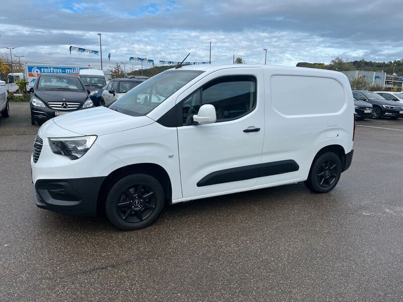 Gebraucht Opel Combo Edition 102 PS (75 kW) 2020 Weiß Van / Kleinbus