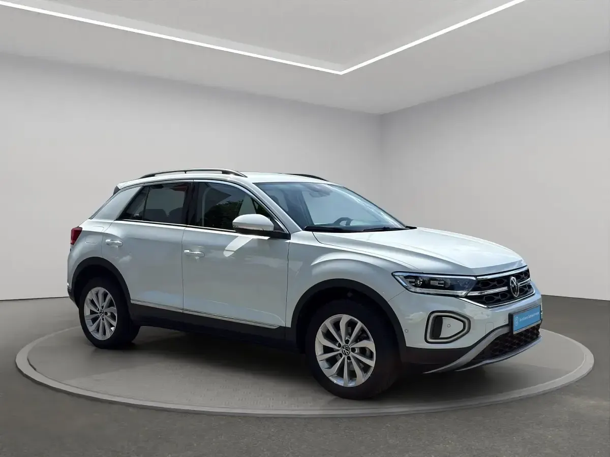 Gebraucht VW T-Roc Style 110 PS (80 kW) 2024 Pure white SUV