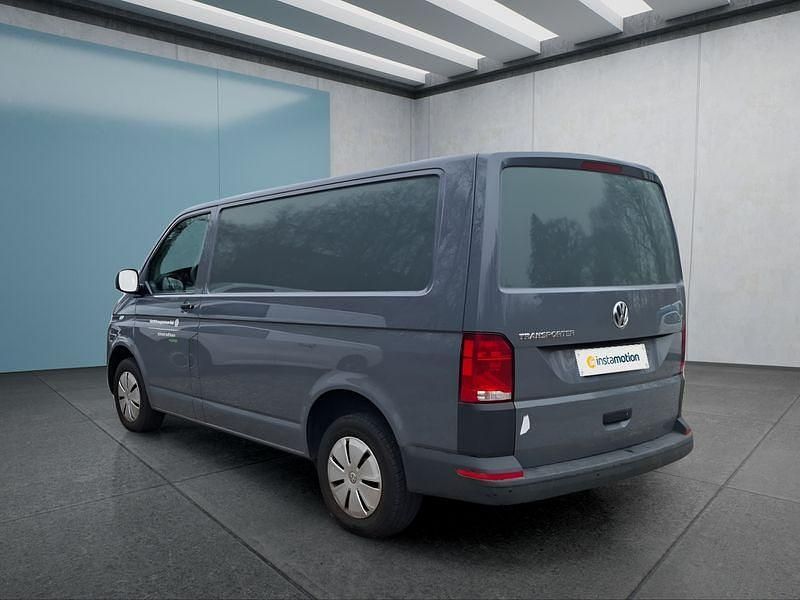 Gebraucht VW Transporter 110 PS (80 kW) 2024 Grau Van
