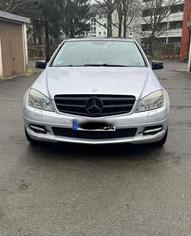Gebraucht Mercedes C200 185 PS (136 kW) 2010 Grau Limousine