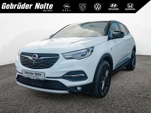 Weiss / jade weiss Gebraucht 2021 Opel Grandland X Design Edition SUV | 17.350 € (Guter Preis) - Bild 1/2