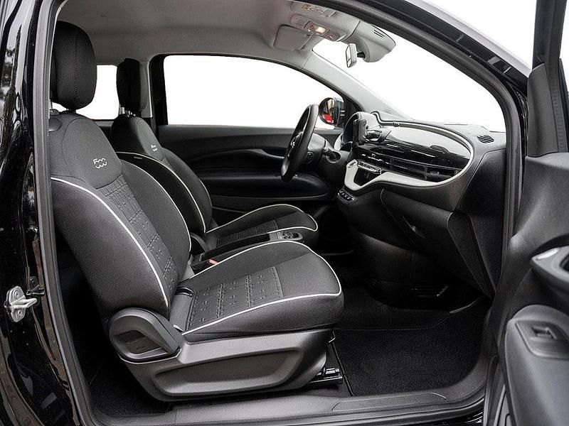 Gebraucht Fiat 500e Action 69 kW (95 PS) 2023 Schwarz Kleinwagen