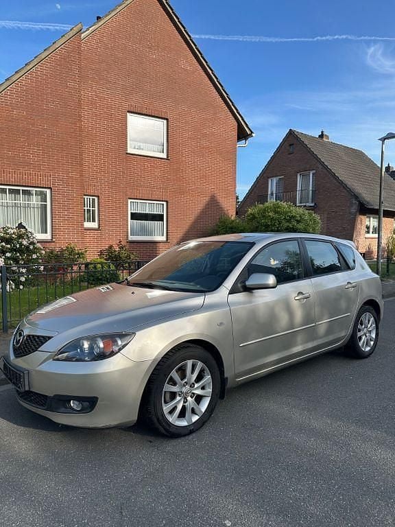Usata Mazda 3 Active 105 CV (77 kW) 2007 Oro Berlina