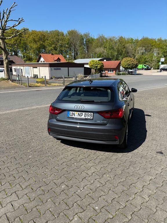 Gebraucht Audi A1 Sportback Comfort 150 PS (110 kW) 2024 Grau Kleinwagen