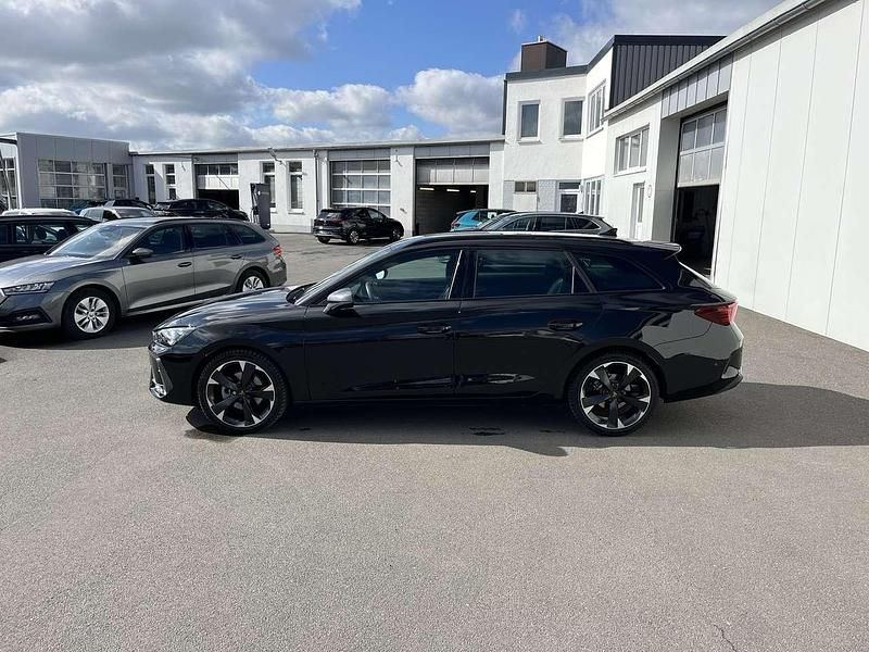 Gebraucht Cupra Leon 150 PS (110 kW) 2024 Mitternachtsschwarz Kombi