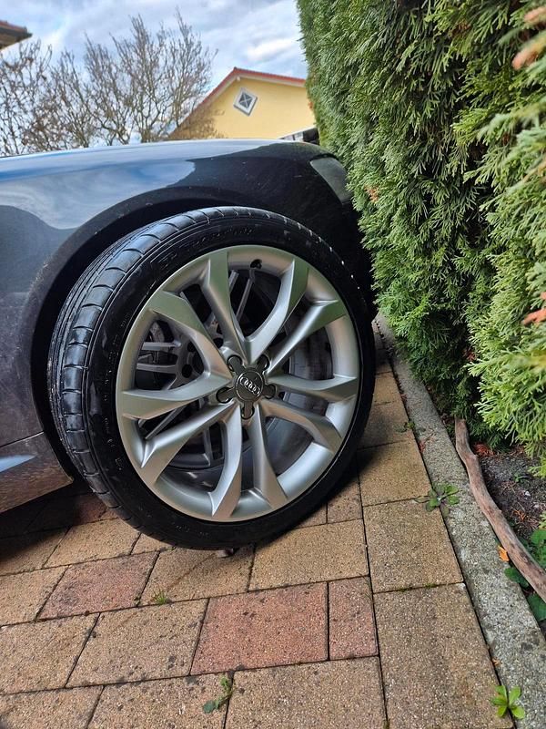 Gebraucht Audi A8 325 PS (239 kW) 2006 Blau Limousine