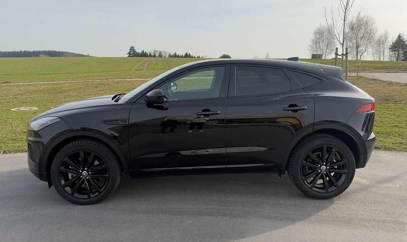 Gebraucht Jaguar E-Pace R-Dynamic 250 PS (183 kW) 2024 Schwarz SUV