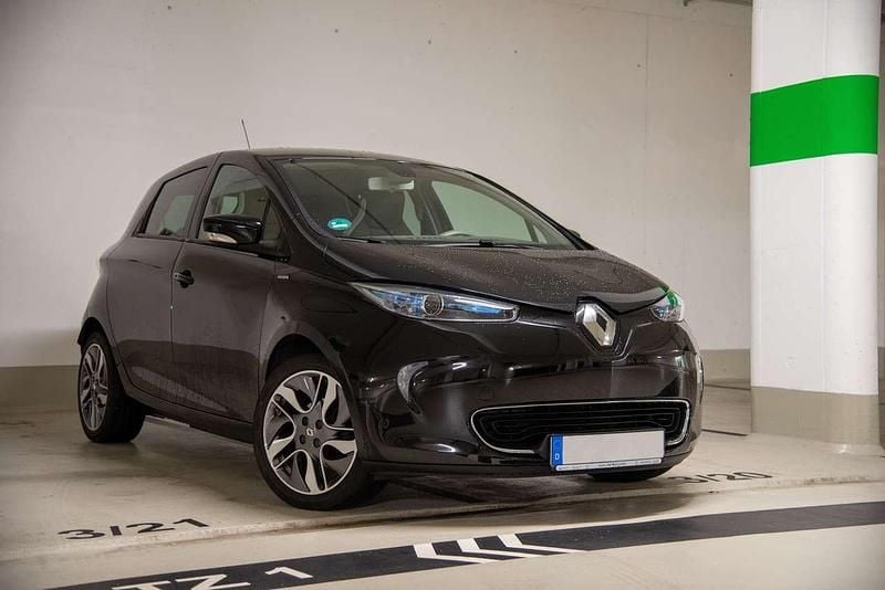 Schwarz Gebraucht 2018 Renault Zoe Bose Edition Kleinwagen | 6.200 € (Guter Preis) - Bild 1/4