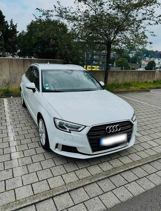 Gebraucht Audi A3 Sport 150 PS (110 kW) 2018 Weiß Limousine