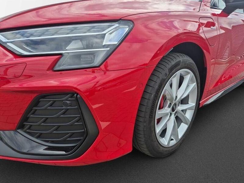 Gebraucht Audi A3 Sportback e-tron S-Line 272 PS (200 kW) 2025 Progressivrot metallic Kleinwagen