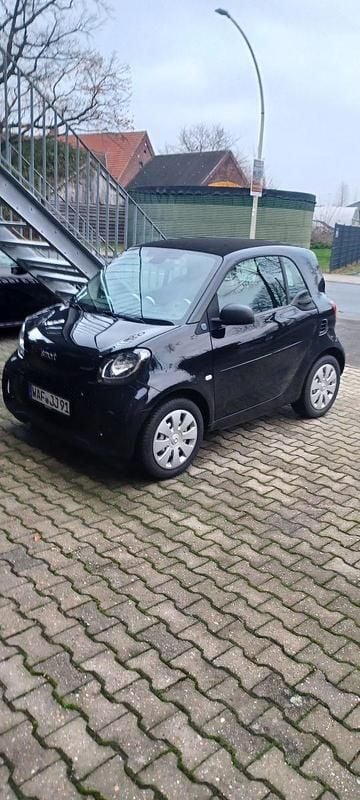Schwarz Gebraucht 2020 Smart ForTwo Coupé Coupé | 8.900 € (Fairer Preis) - Bild 1/1