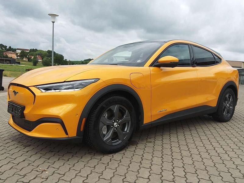 Gebraucht Ford Mustang Mach-E Basis 197 kW (269 PS) 2023 Cyberorange SUV
