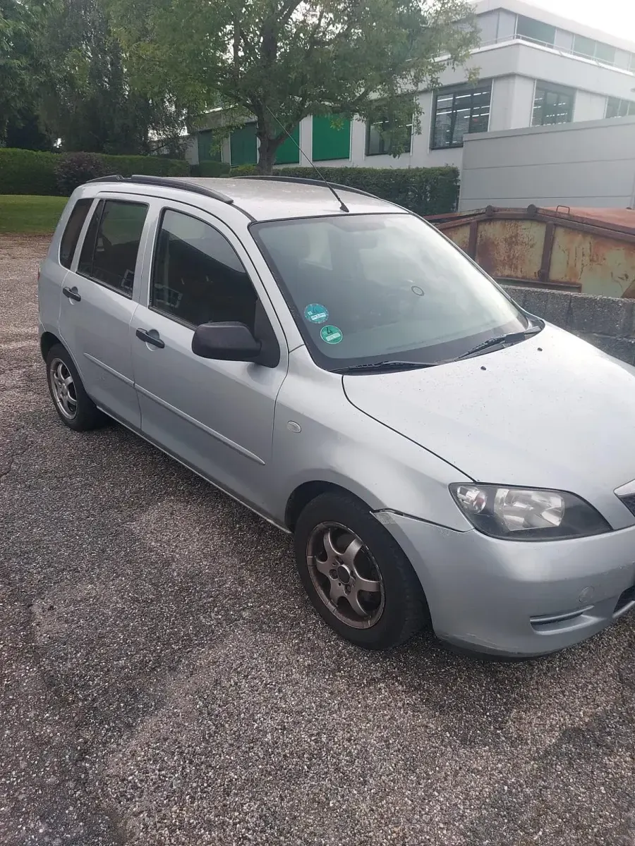 Gebraucht Mazda 2 80 PS (58 kW) 2004 Grau Kleinwagen
