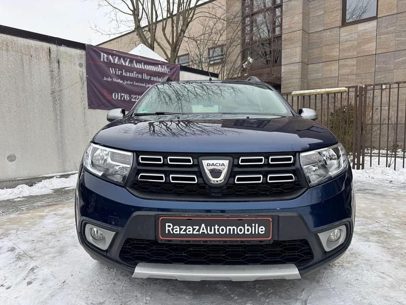 Gebraucht Dacia Logan MCV Stepway 90 PS (66 kW) 2019 Blau Limousine