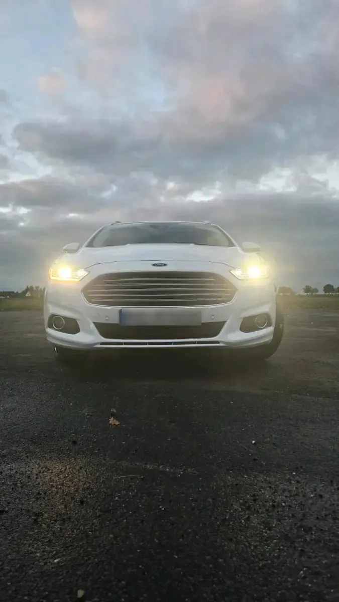 Gebraucht Ford Mondeo 150 PS (110 kW) 2026 Weiß Limousine