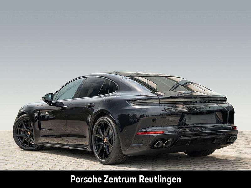Gebraucht Porsche Panamera 4S 544 PS (400 kW) 2025 Tiefschwarzmetallic Limousine