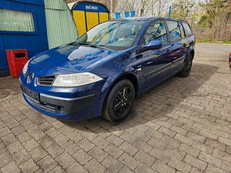 Blau Gebraucht 2007 Renault Mégane II Limousine | 2.790 € (Teuer) - Bild 1/4