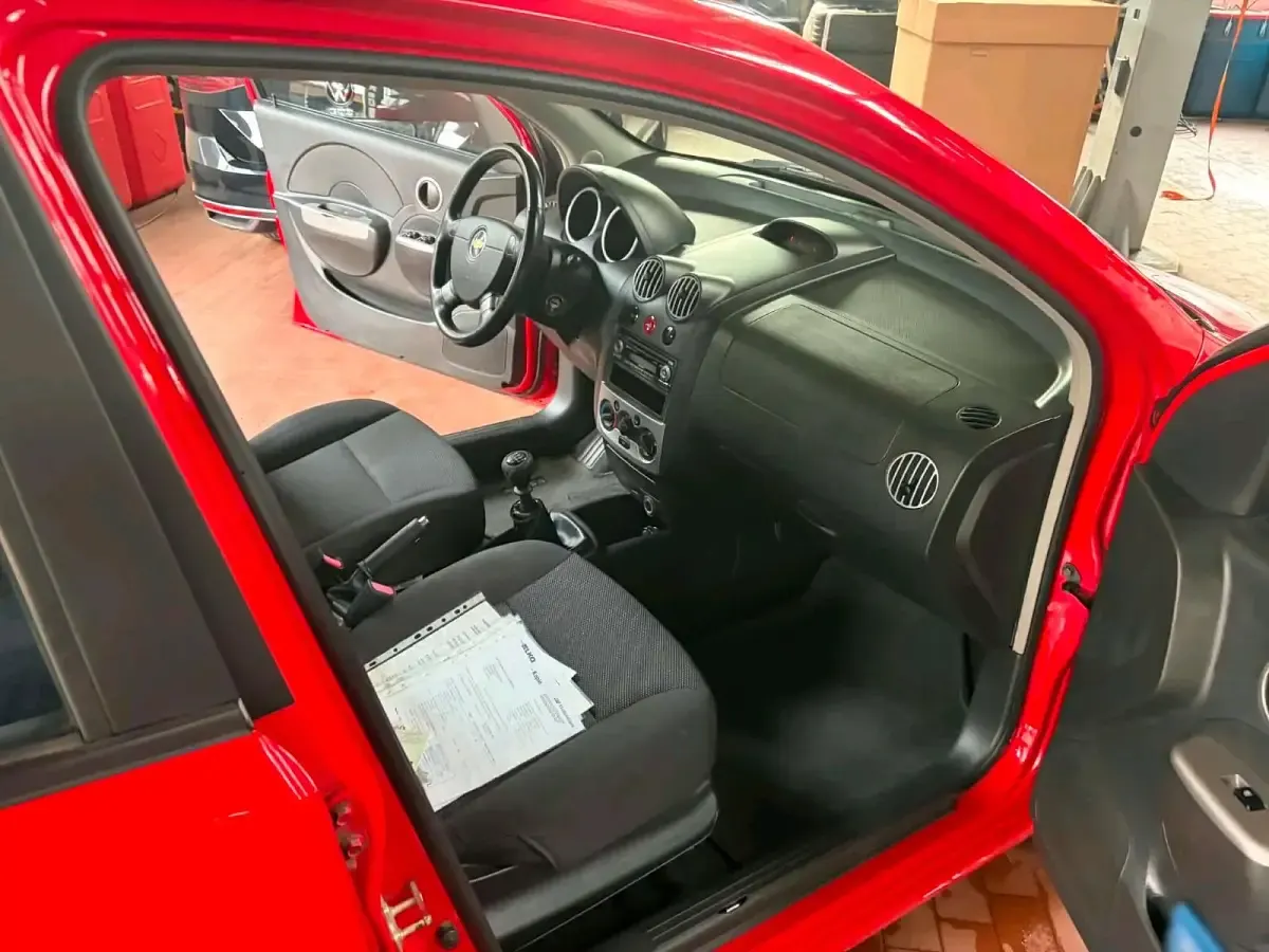 Gebraucht Chevrolet Kalos 90 PS (66 kW) 2007 Rot Kleinwagen