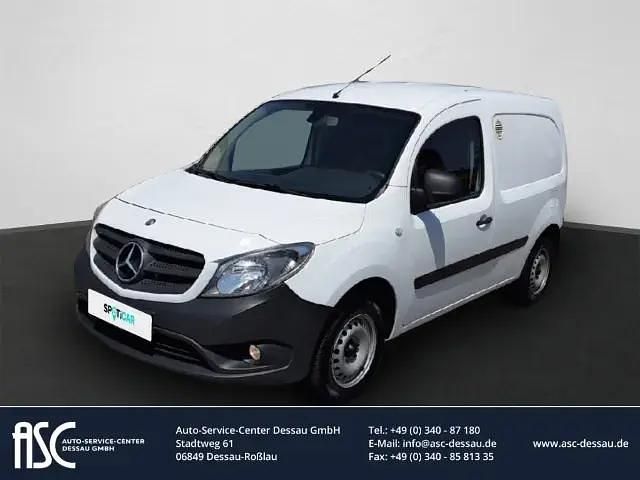 Weiss Gebraucht 2015 Mercedes Citan 111 Kleinwagen | 4.890 € (Fairer Preis) - Bild 1/4
