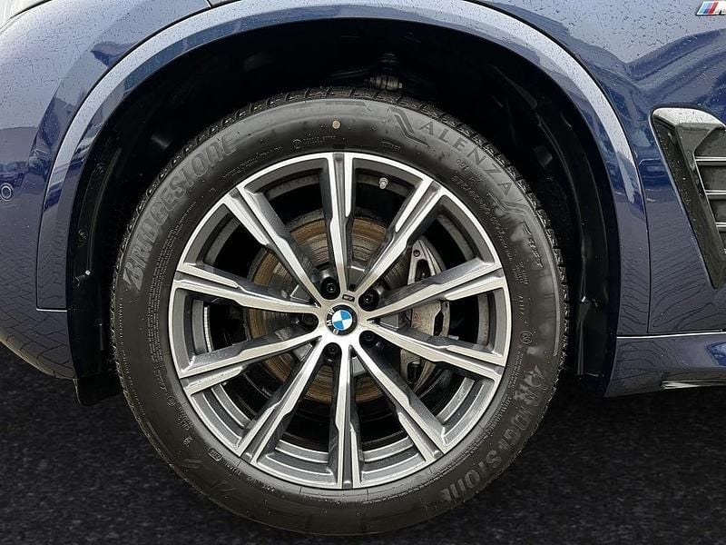 Gebraucht BMW X5 M Sport 298 PS (219 kW) 2024 Tansanitblau metallic SUV