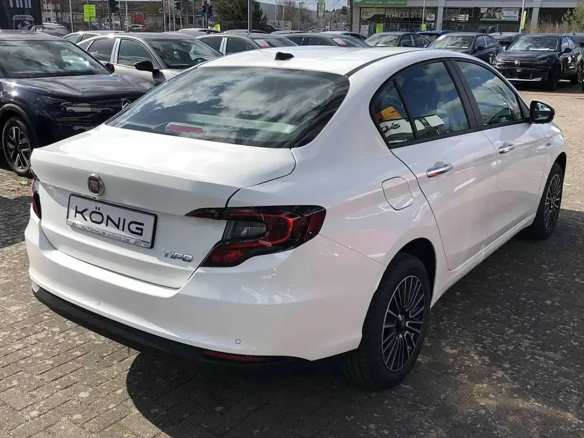 Gebraucht Fiat Tipo Urban 131 PS (96 kW) 2026 Weiß Limousine