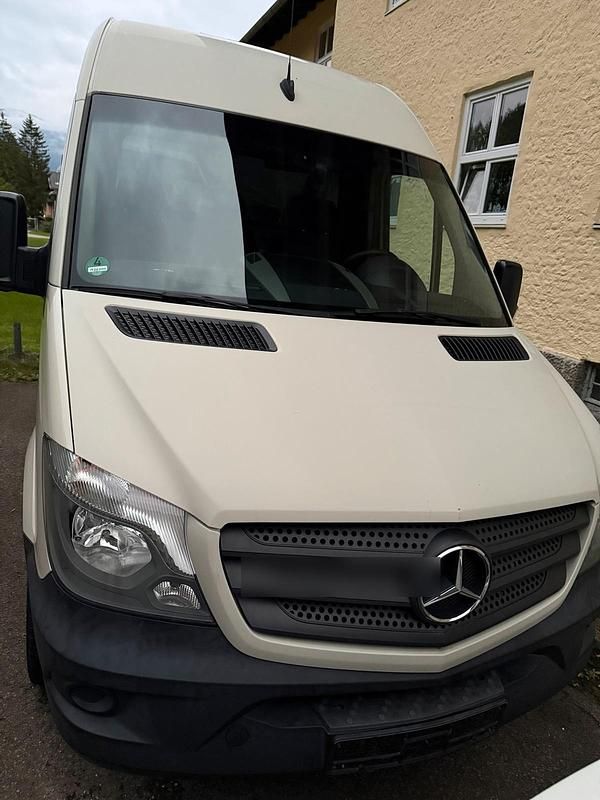 Beige Gebraucht 2017 Mercedes Sprinter Van | 12.000 € - Bild 1/4
