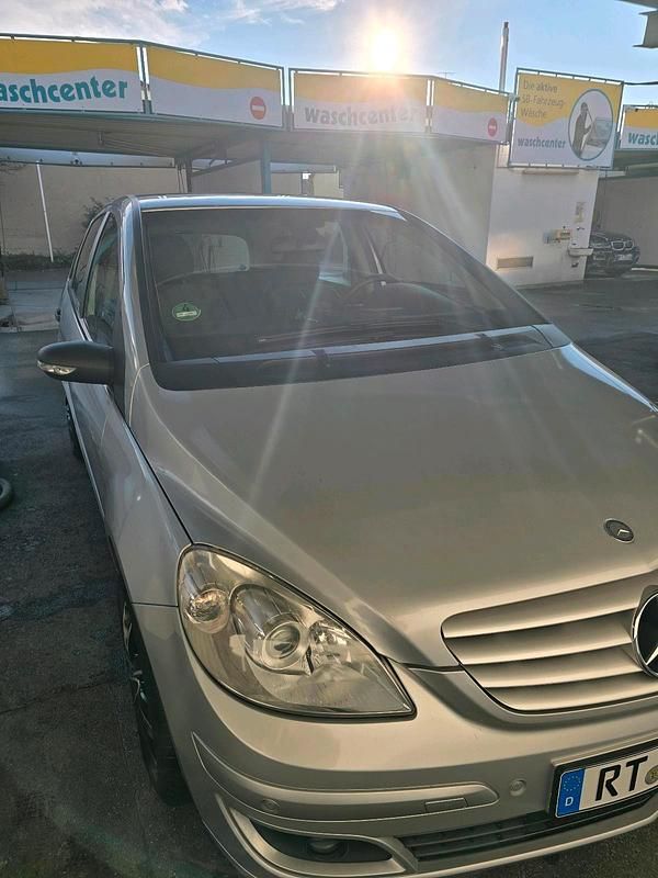 Gebraucht Mercedes 170 116 PS (85 kW) 2006 Silber Kleinwagen