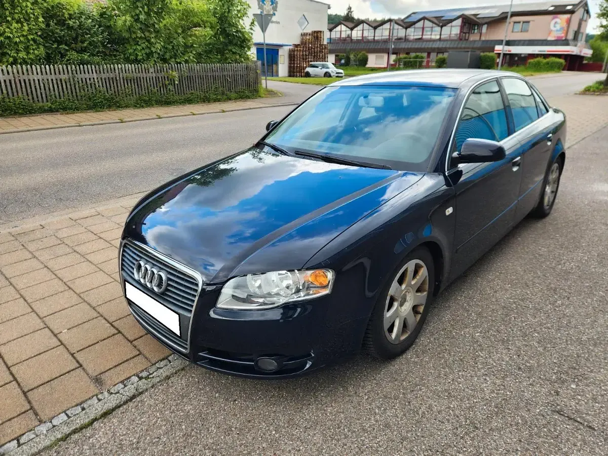 Gebraucht Audi A4 116 PS (85 kW) 2006 Blau Limousine