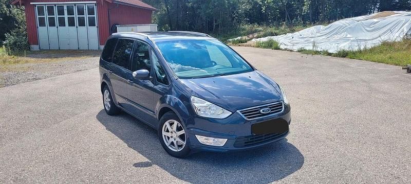 Gebraucht Ford Galaxy Titanium 163 PS (119 kW) 2012 Blau Van / Kleinbus