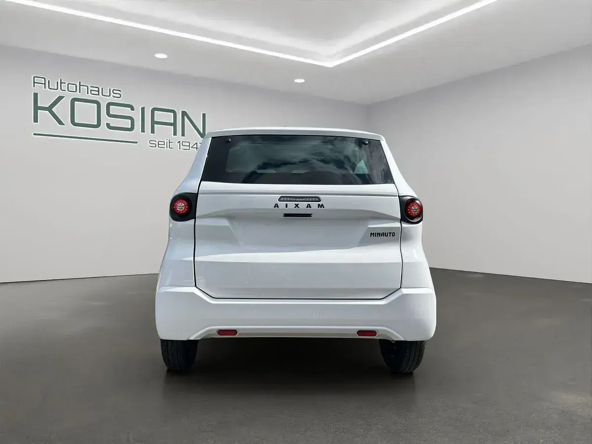 Nowe Aixam Minauto 2026 Biały Hatchback