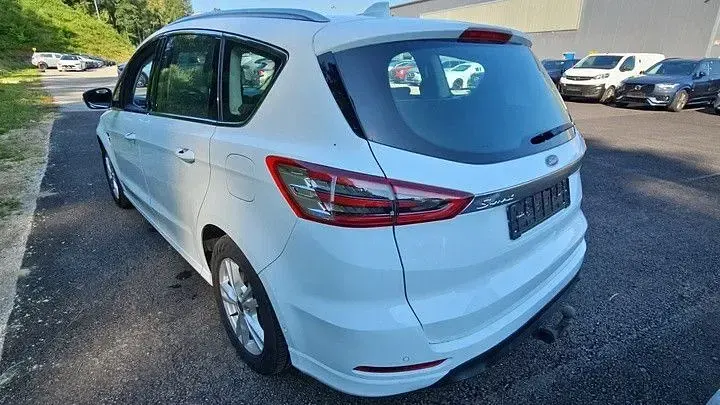 Gebraucht Ford S-MAX Titanium 190 PS (139 kW) 2022 Weiß Van / Kleinbus