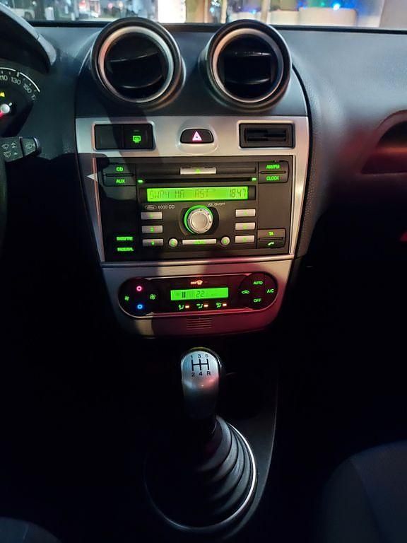 Gebraucht Ford Fiesta Trend 69 PS (50 kW) 2006 Schwarz Kleinwagen